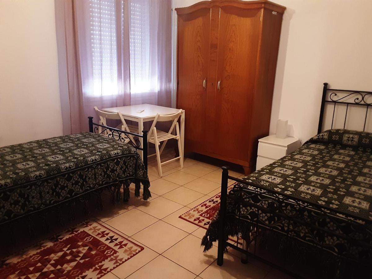 Locazione Menini - Appartamento Zona Stazione بادوفا المظهر الخارجي الصورة